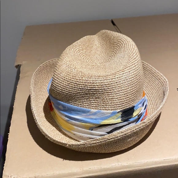 Hat - Picture 3 of 4